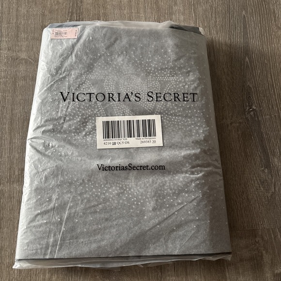 Victoriana Handbags - Victoria's Secret Shine Zipper Tote Bag Holiday 2024 Bling Diamante Graphic NWT